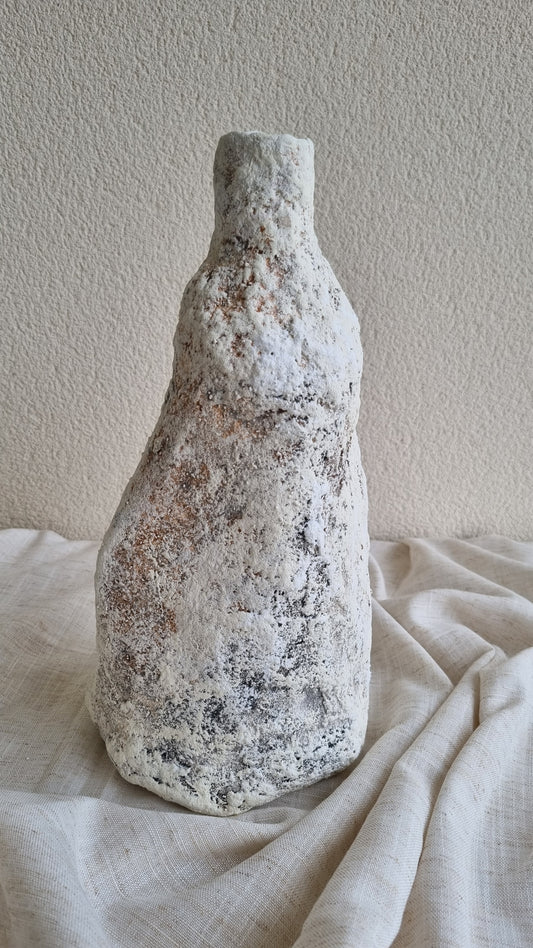 Handcrafted Sculptural Decorative Vase Orpah (sample sale)
