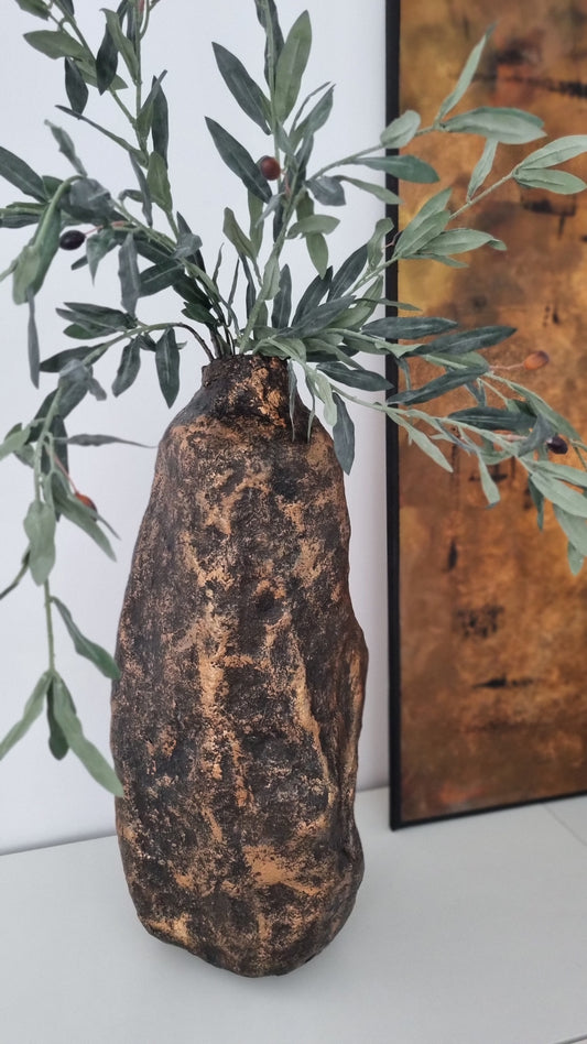 Handcrafted Sculptural Decorative Vase Phoebe