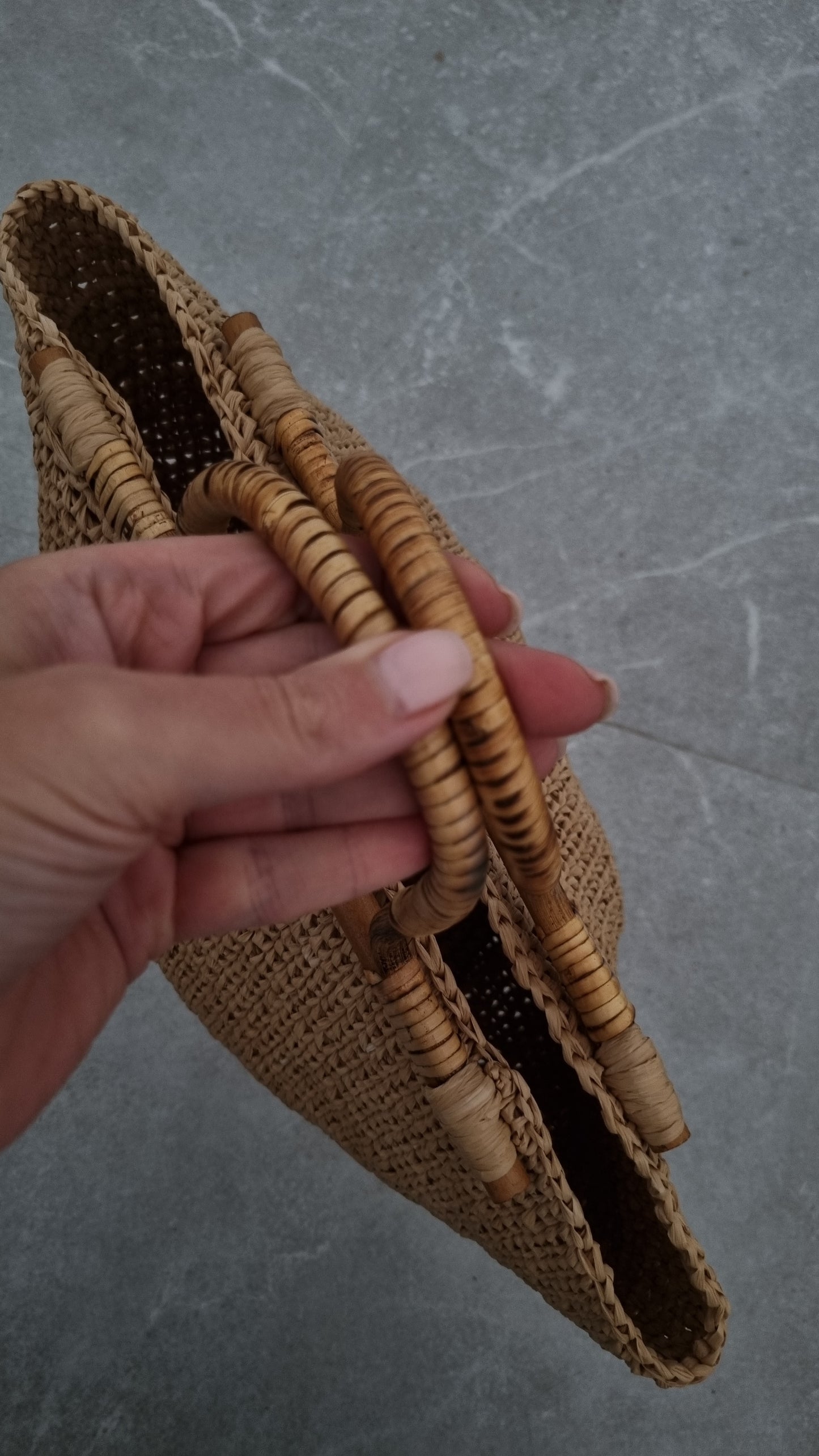 Raffia Bag with Bamboo Handles - Laelia