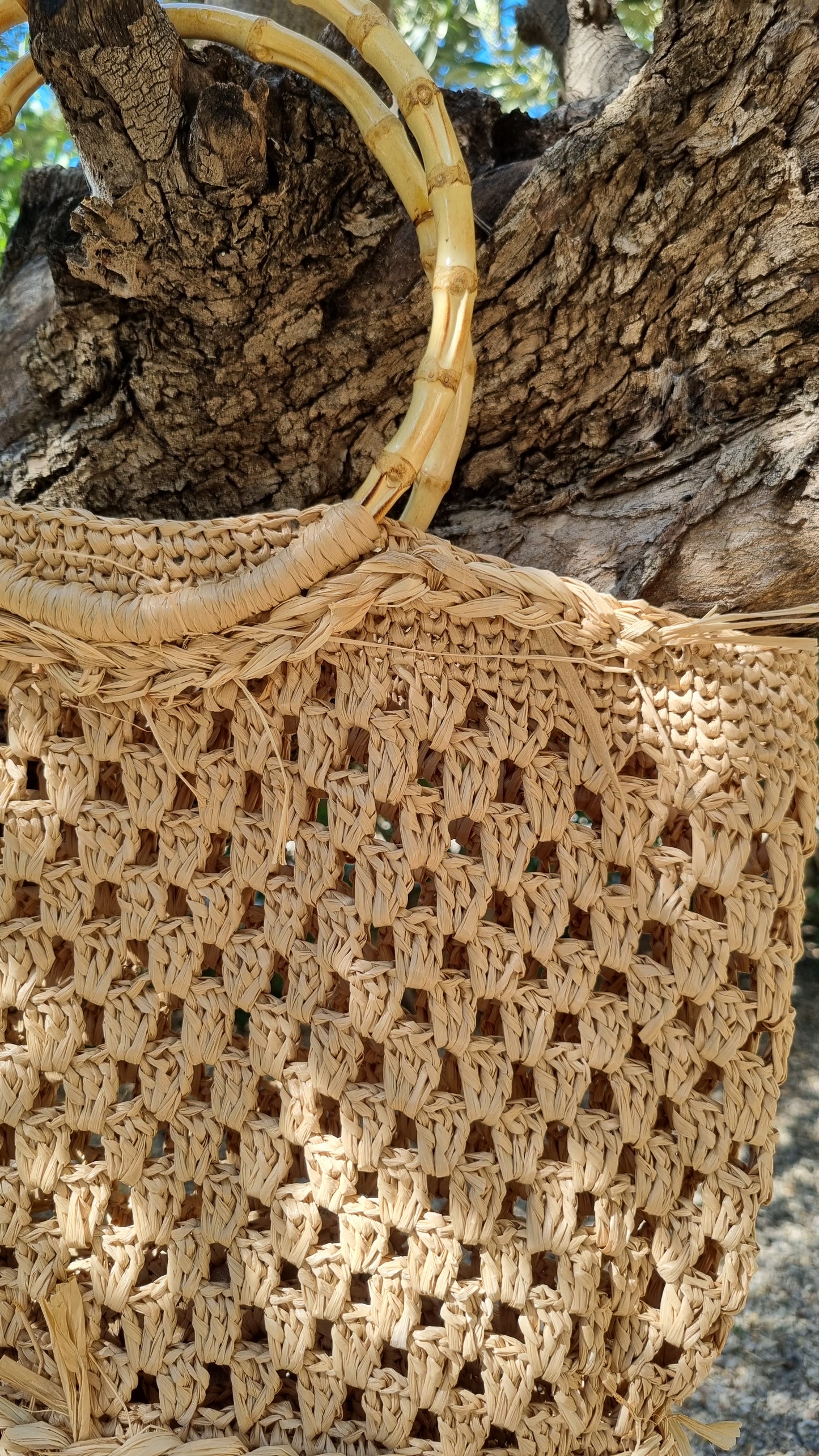 Raffia Bag with Bamboo Handles - Aemilia