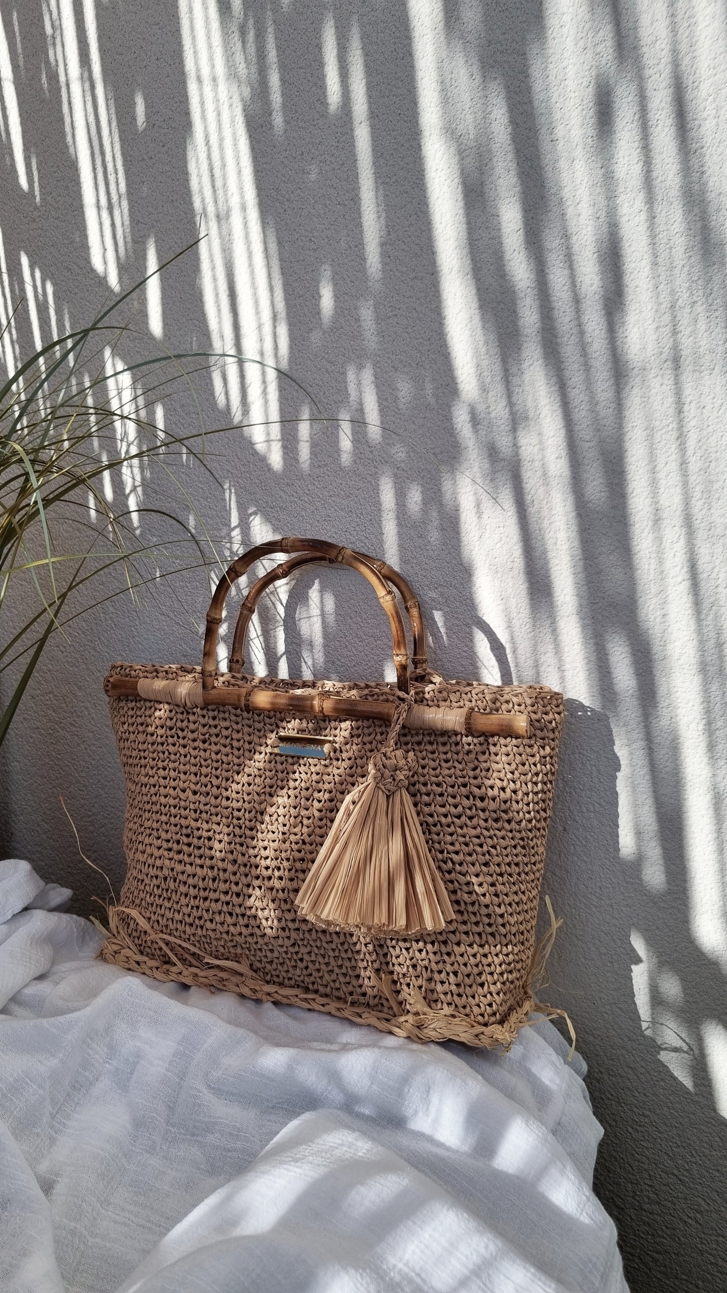 Raffia Bag with Bamboo Handles - Tullia