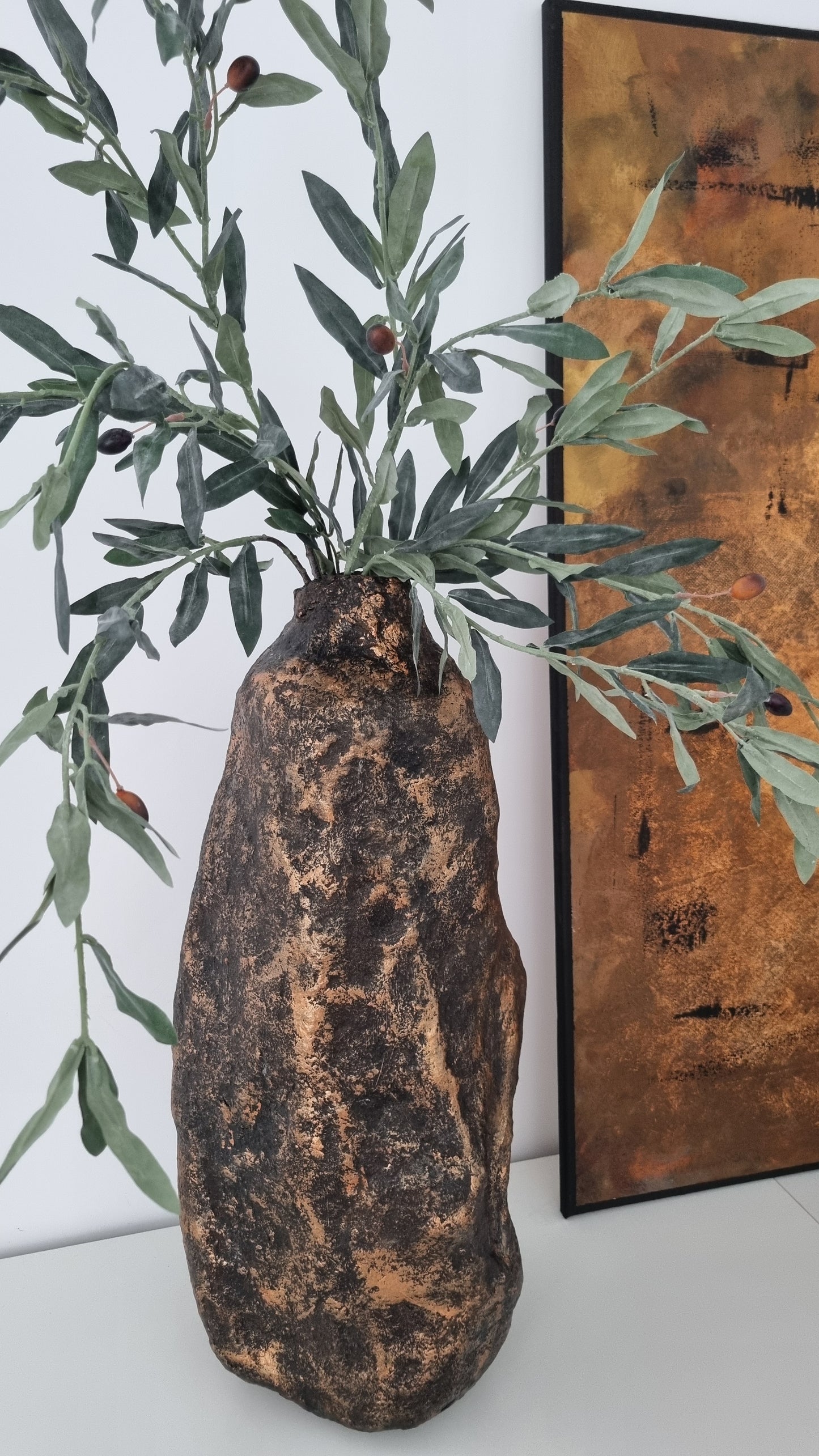 Handcrafted Sculptural Decorative Vase Phoebe