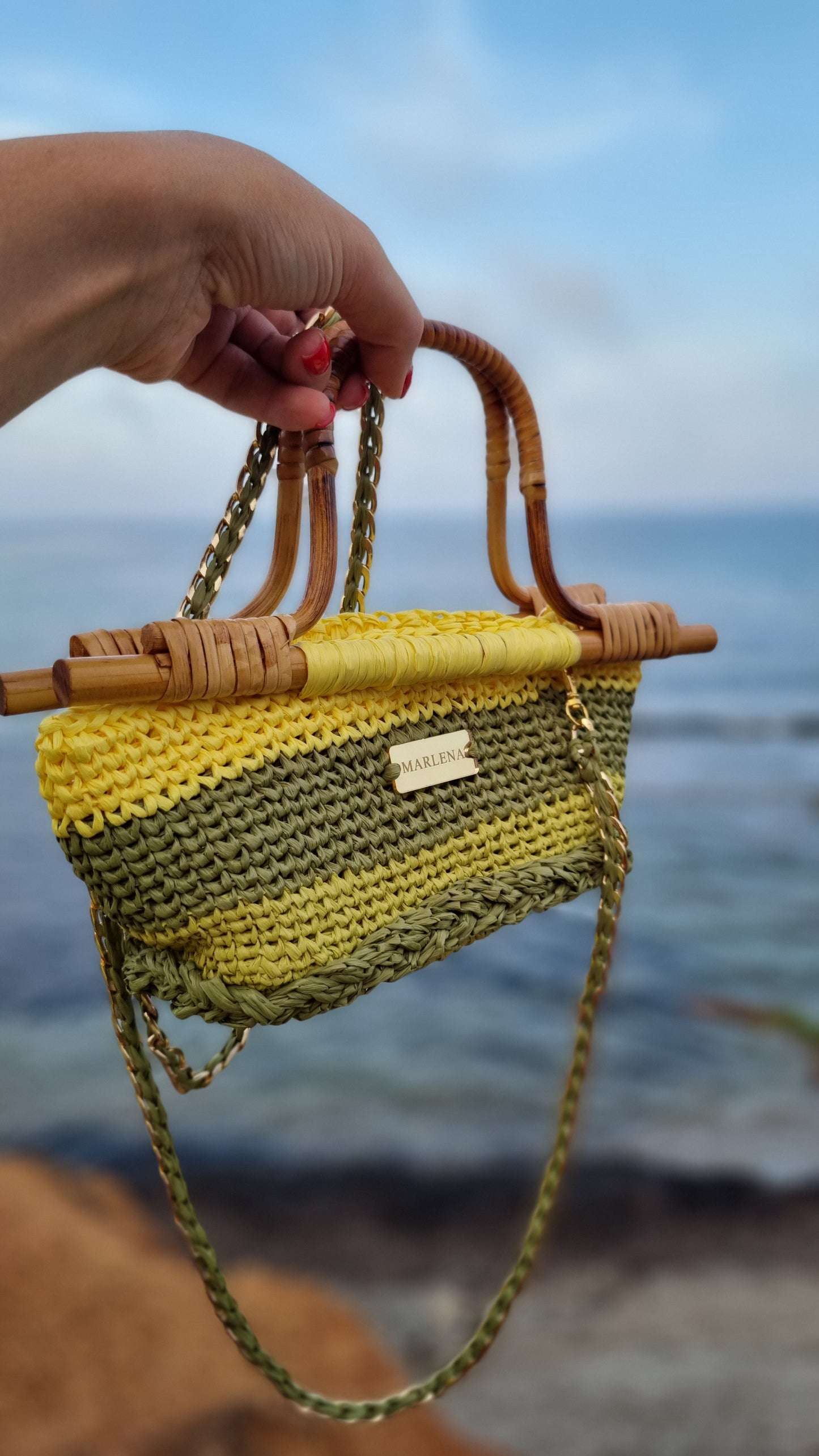 Mini Raffia Bag with Bamboo Handles - Airina