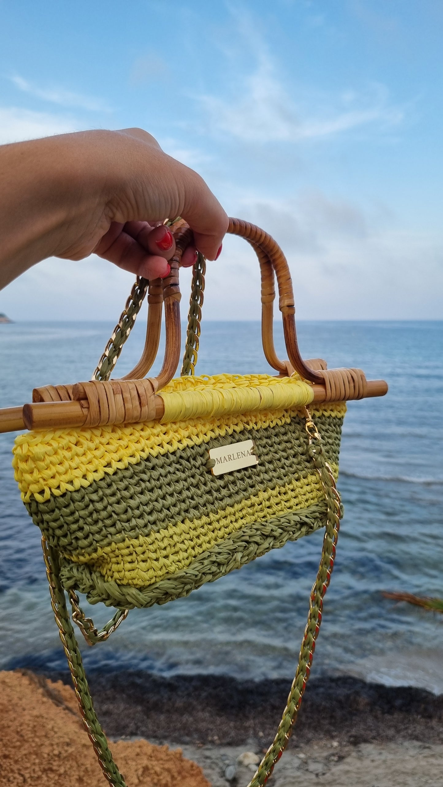 Mini Raffia Bag with Bamboo Handles - Airina