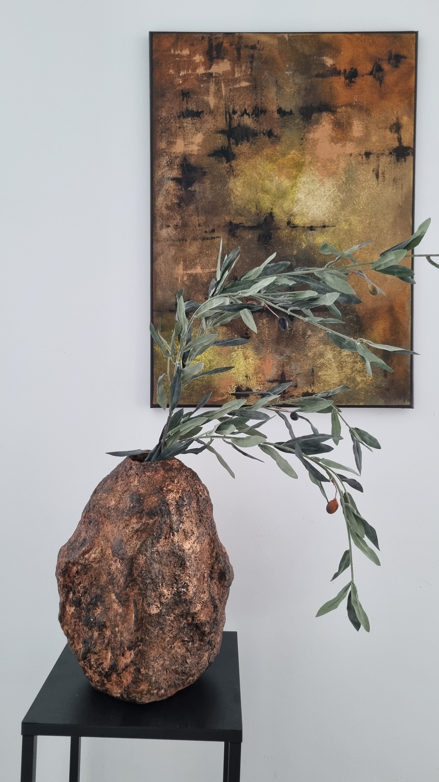 Sculptural Decorative Vase - Ralia