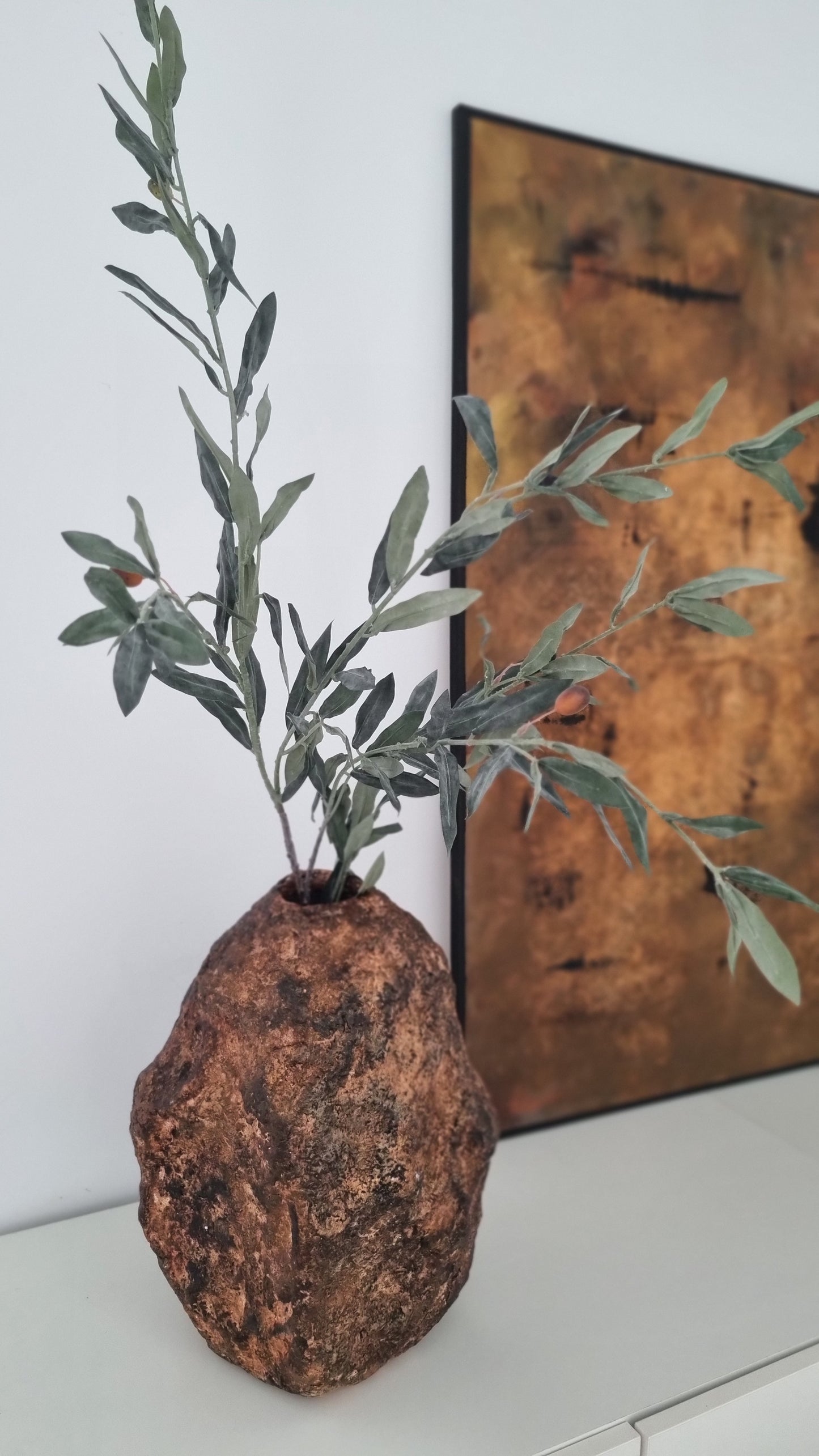 Sculptural Decorative Vase - Ralia