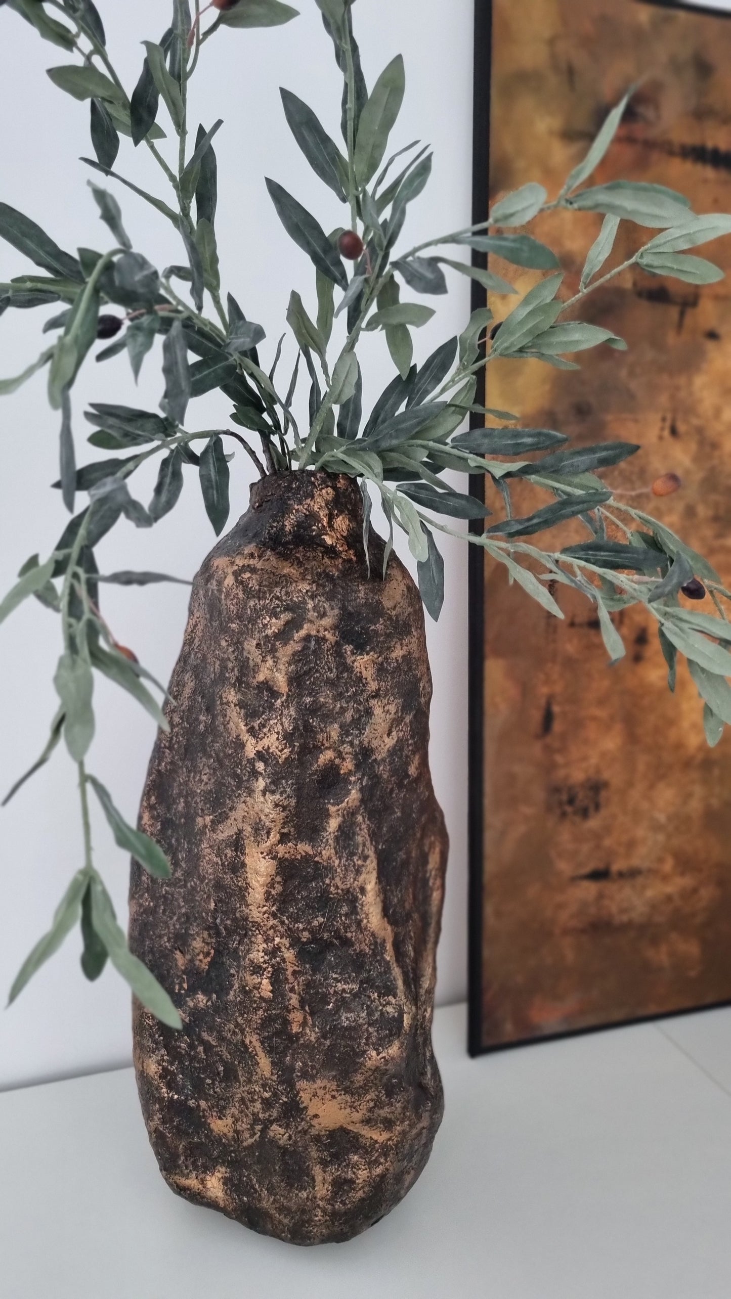 Handcrafted Sculptural Decorative Vase Phoebe