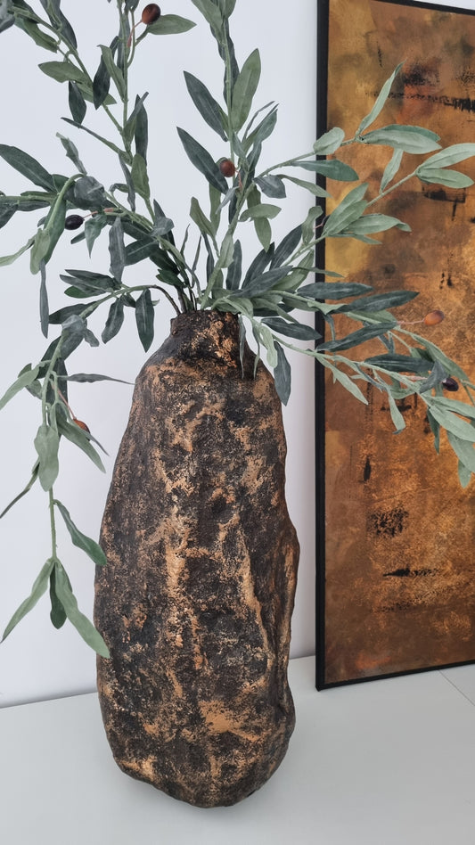 Handcrafted Sculptural Decorative Vase Phoebe