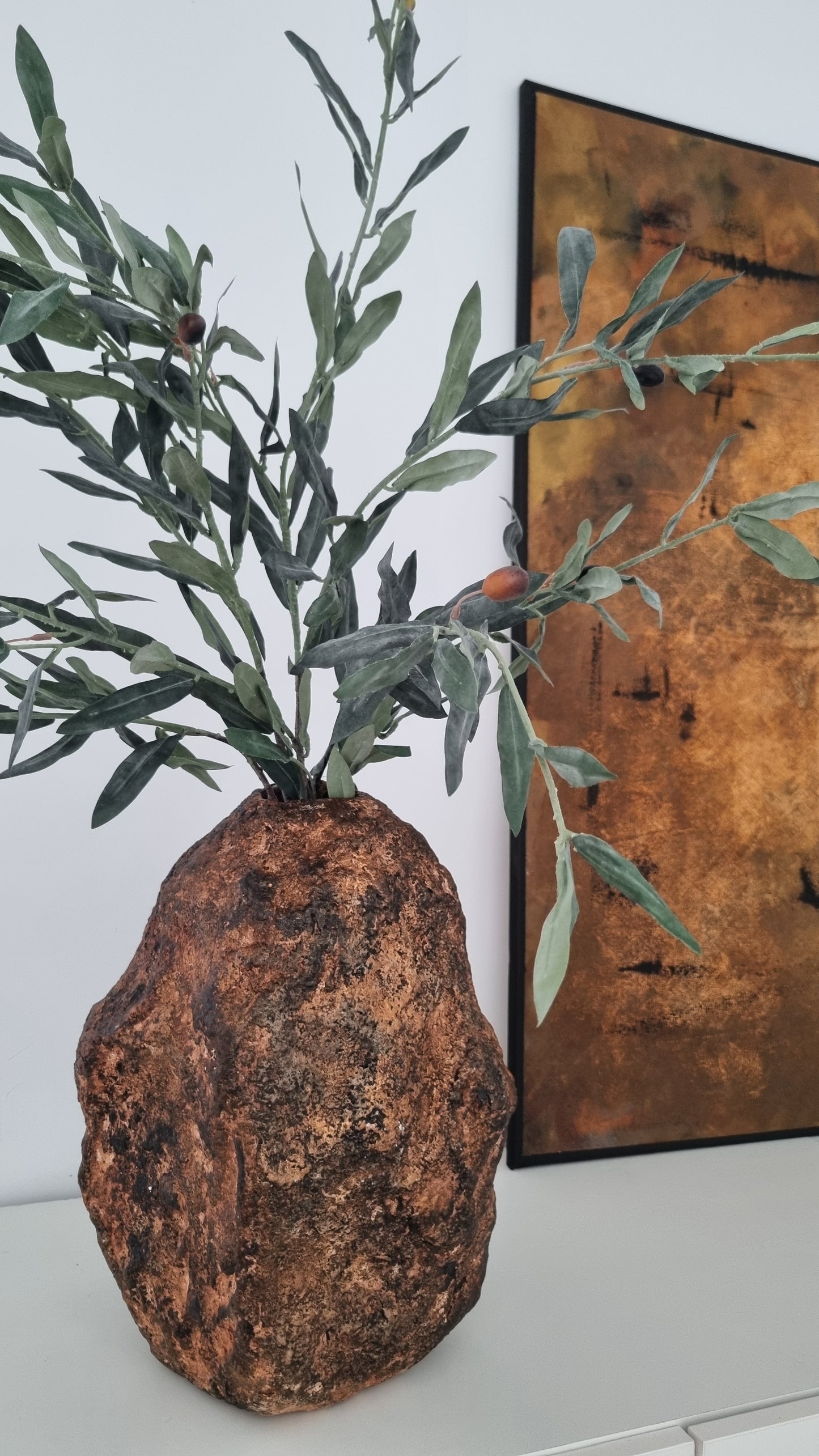 Sculptural Decorative Vase - Ralia